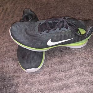 Nike women’s, size 7.5, excellent condition
